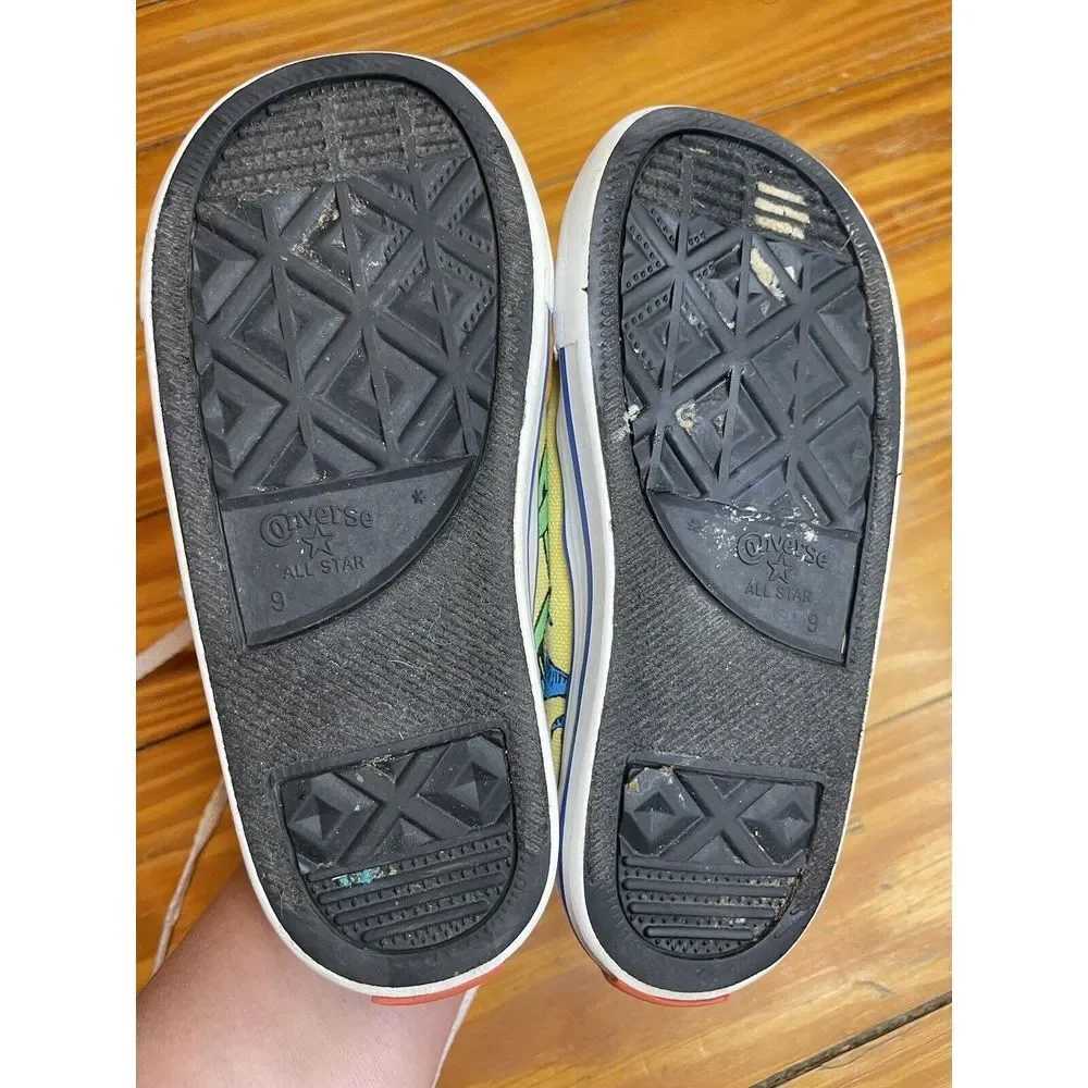 Converse Dr Suess One Fish Two Fish Red Fish Blue Fish Kids Size 9‎